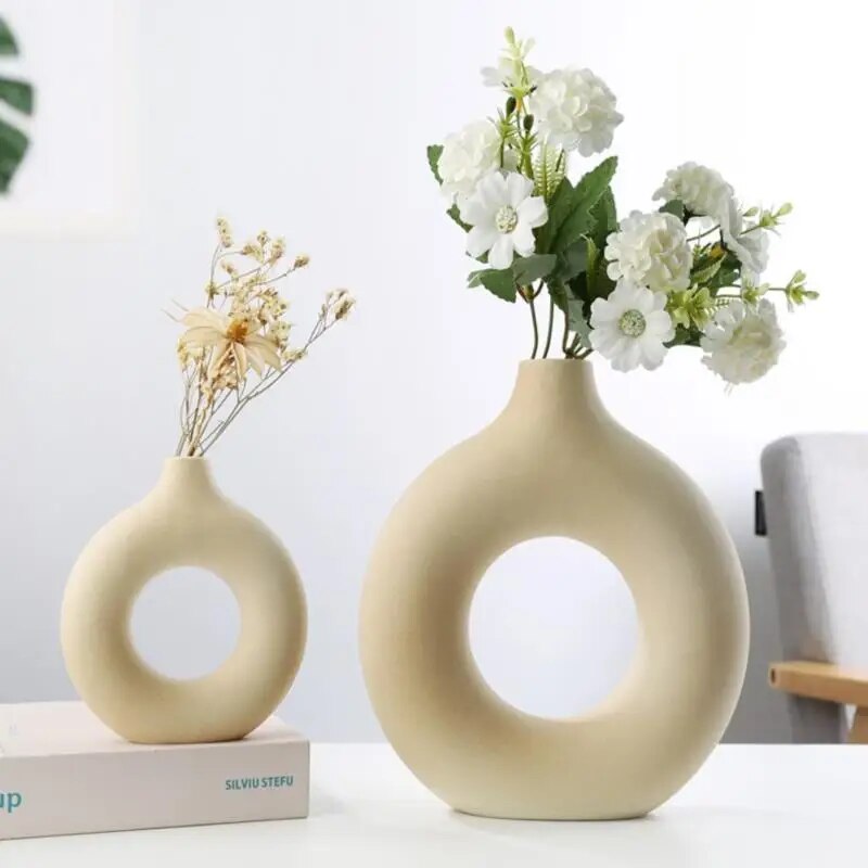 Nordic Circular Hollow Ceramic Vase